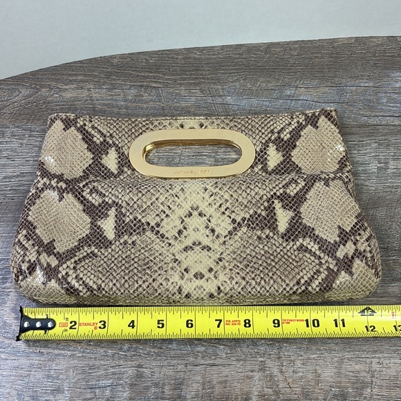 Michael Kors BERKLEY Leather Snake Skin Embossed Clutch -Dark Sand - Picture 12 of 13